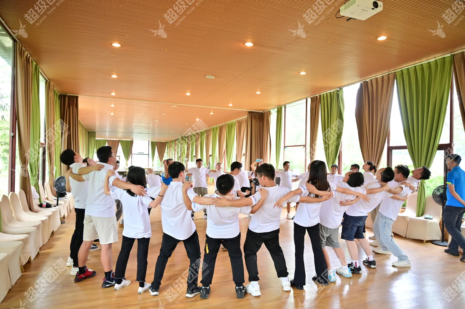 超级团建SuperTB www.tbsuper.com