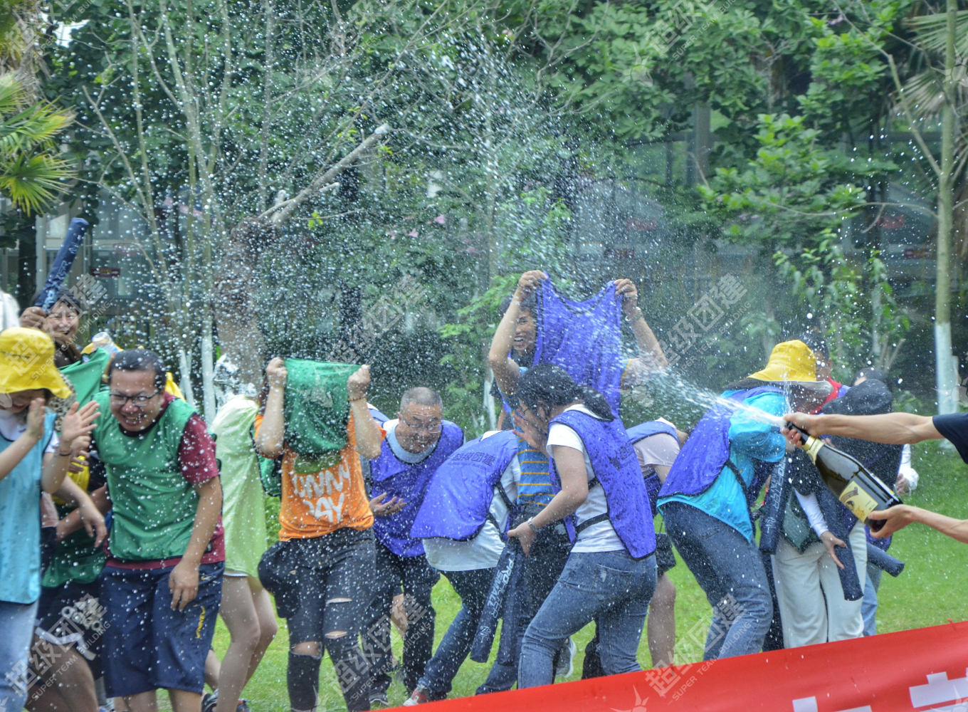 超级团建SuperTB www.tbsuper.com