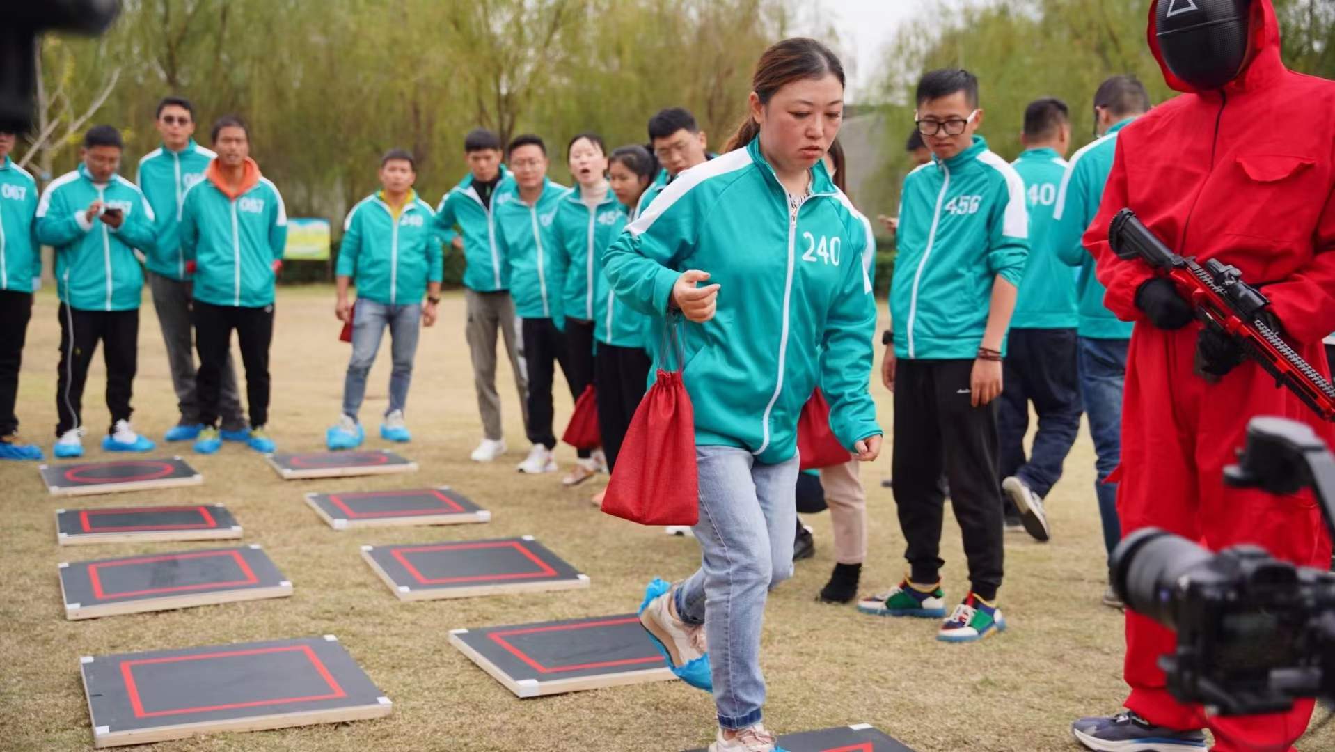 超级团建SuperTB www.tbsuper.com