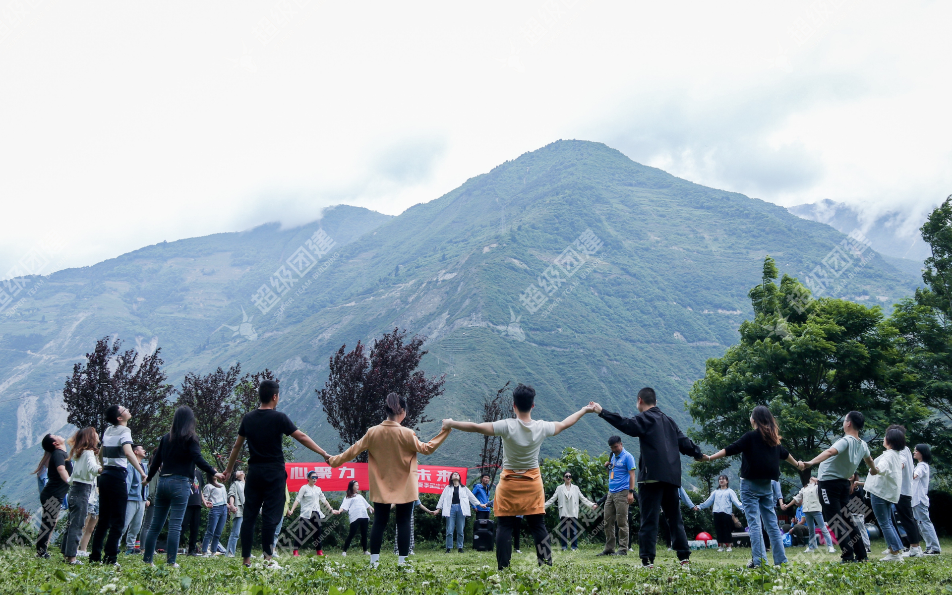 超级团建SuperTB www.tbsuper.com